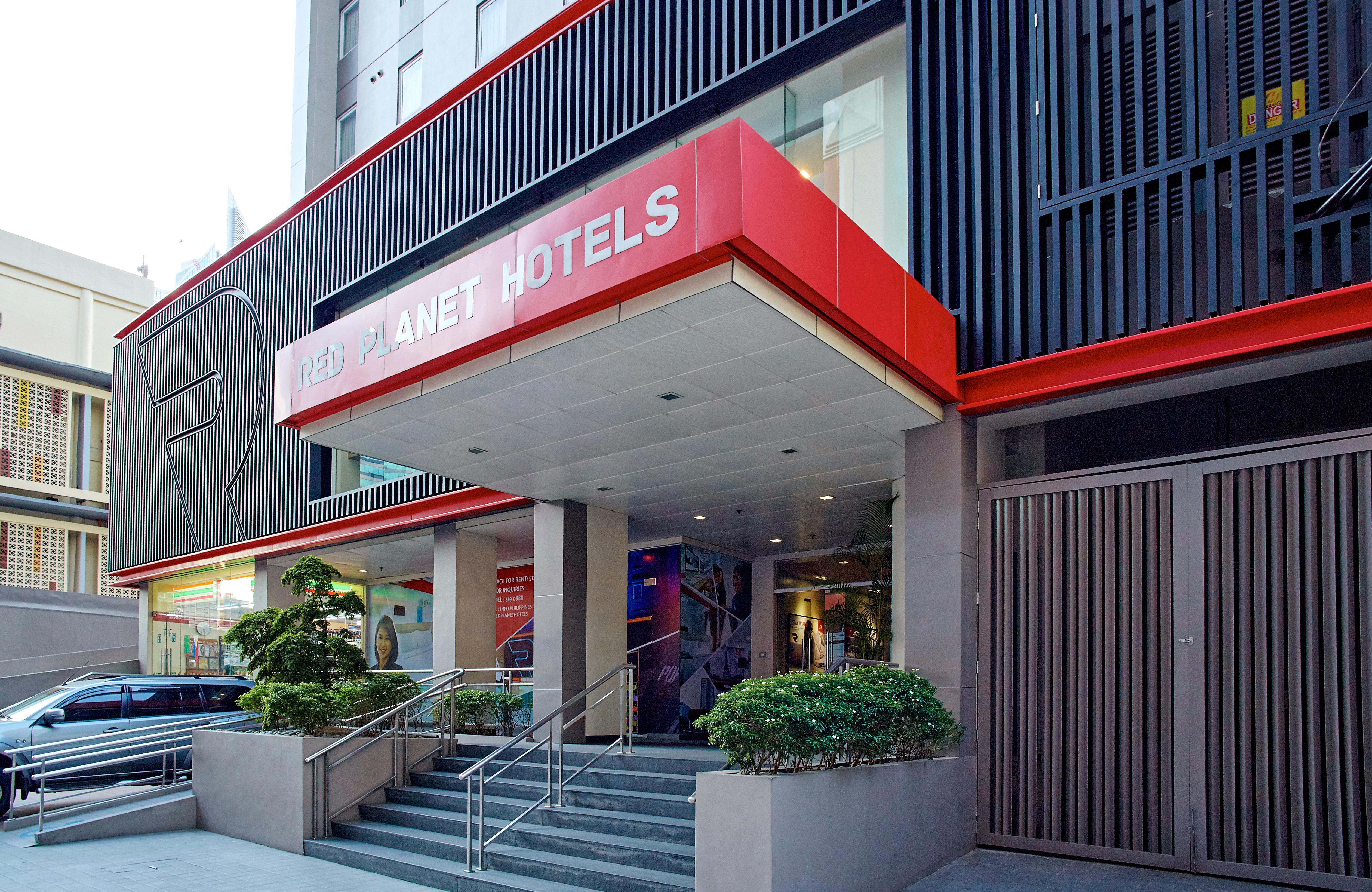 Red Planet Makati Amorsolo Makati City Exterior photo