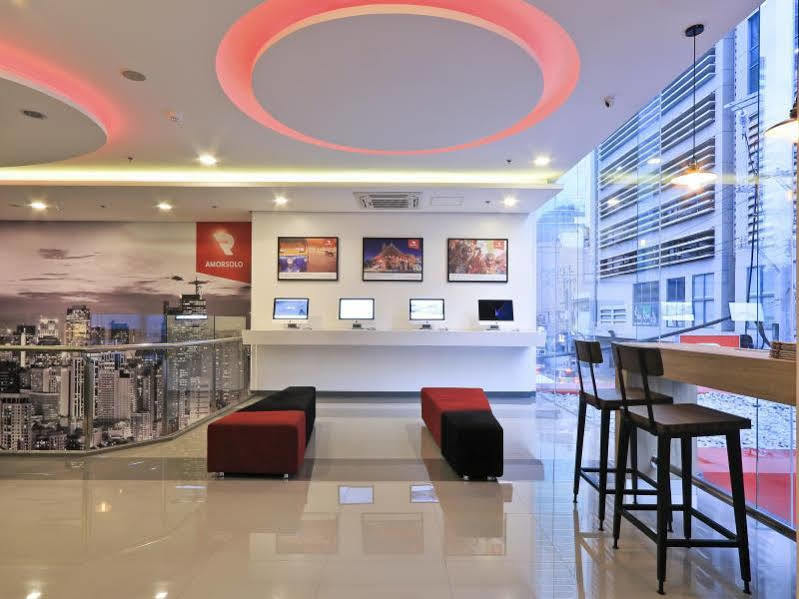 Red Planet Makati Amorsolo Makati City Exterior photo